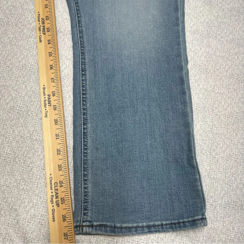 Lee Women’s Legendary Regular Fit Straight Leg Jeans Size 18 Short - Anchor Wash